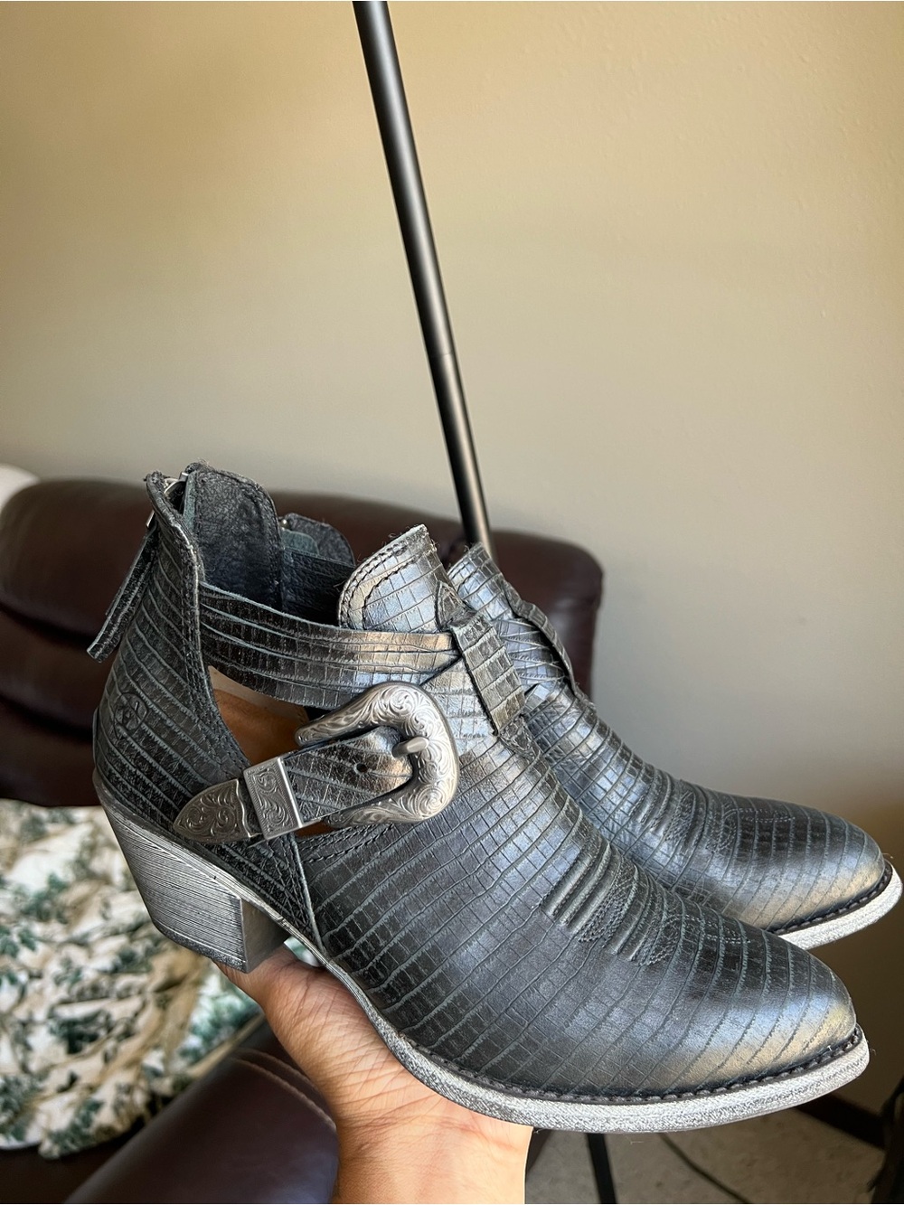 Ariat women boots size 9